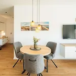 شقة Quartier 18 - 3 Komfort-appartement 69 M Apparto *