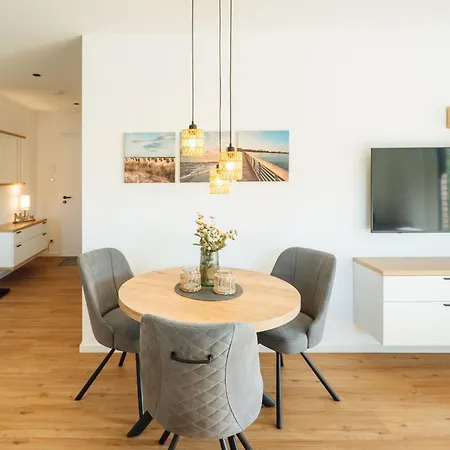 شقة Quartier 18 - 3 Komfort-appartement 69 M Apparto *